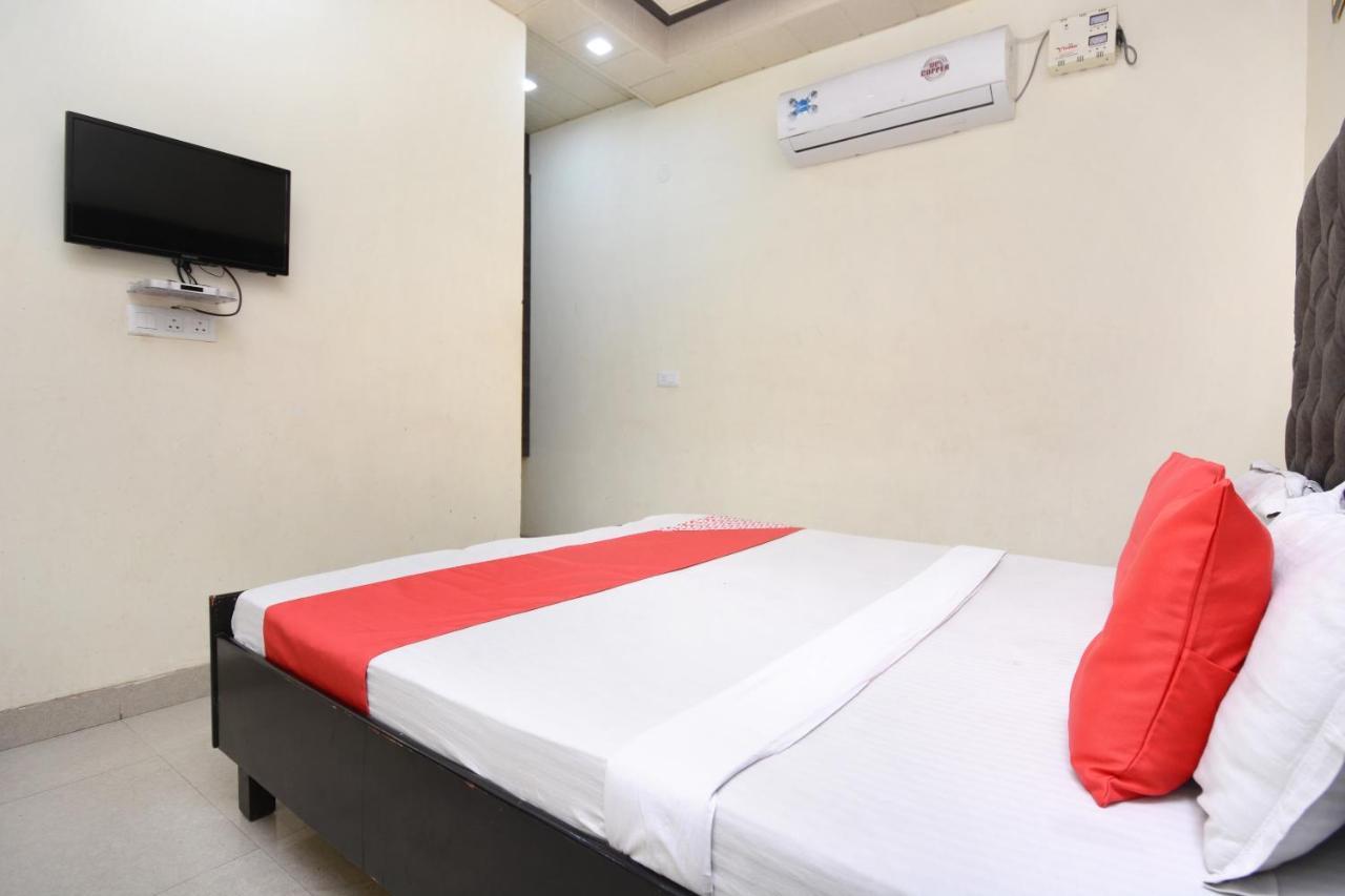 Oyo 29409 Hotel Best Sleep Inn ชลันธระ ภายนอก รูปภาพ